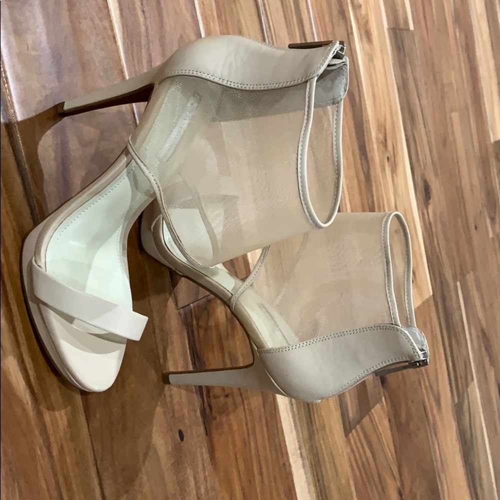 Mesh sandals